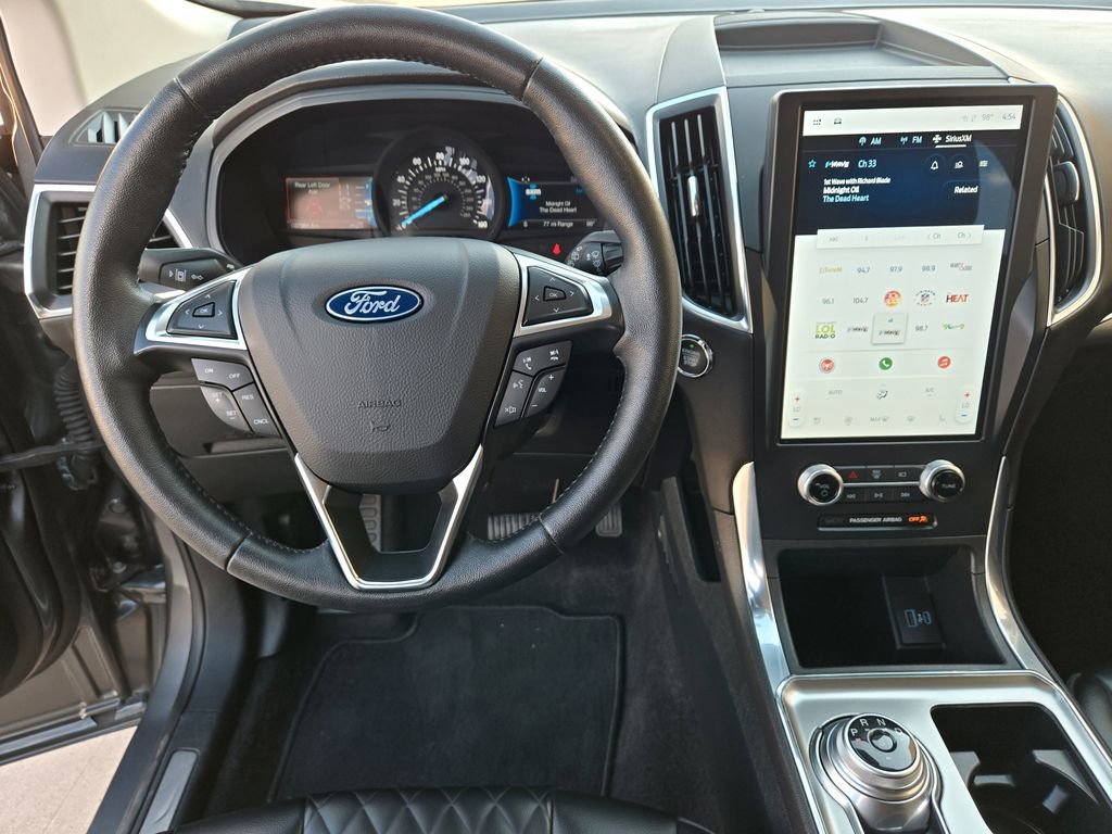 Used 2024 Ford Edge Titanium image 13