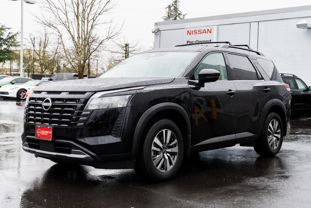 New 2026 Nissan Pathfinder SL AWD/4WD image 3