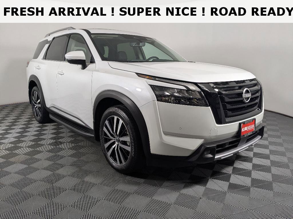 Certified 2025 Nissan Pathfinder Platinum w/ Lighting Package (N93) image 1