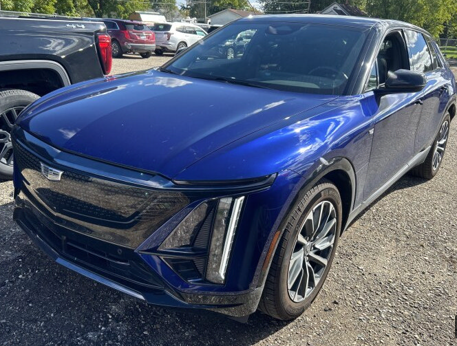 Used 2024 Cadillac Lyriq Sport w/ LPO, Floor Liner Package AWD/4WD image 1
