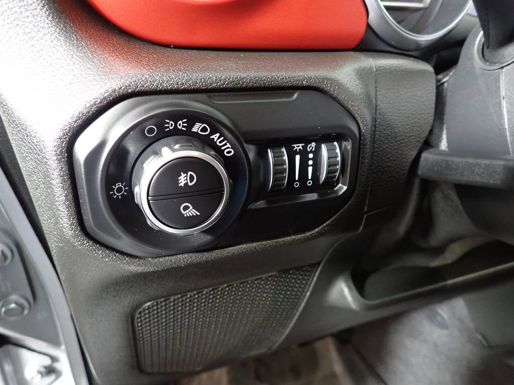 Used 2020 Jeep Gladiator Rubicon AWD/4WD image 23