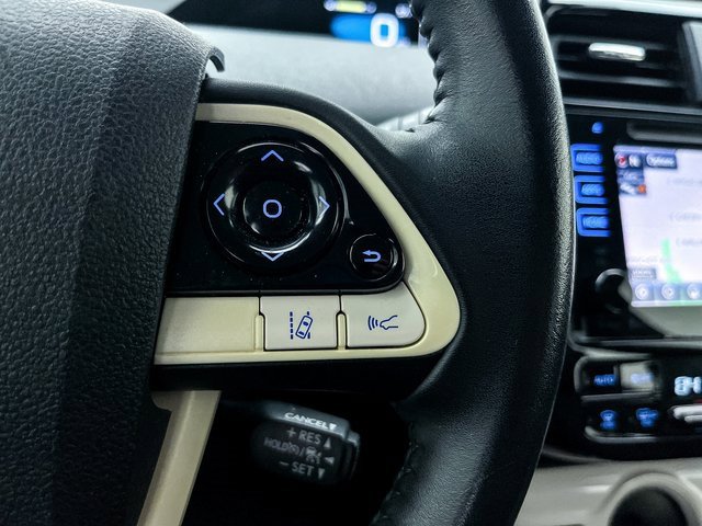 Used 2018 Toyota Prius Three Touring image 29