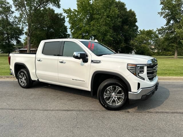 Used 2025 GMC Sierra 1500 SLT AWD/4WD image 2