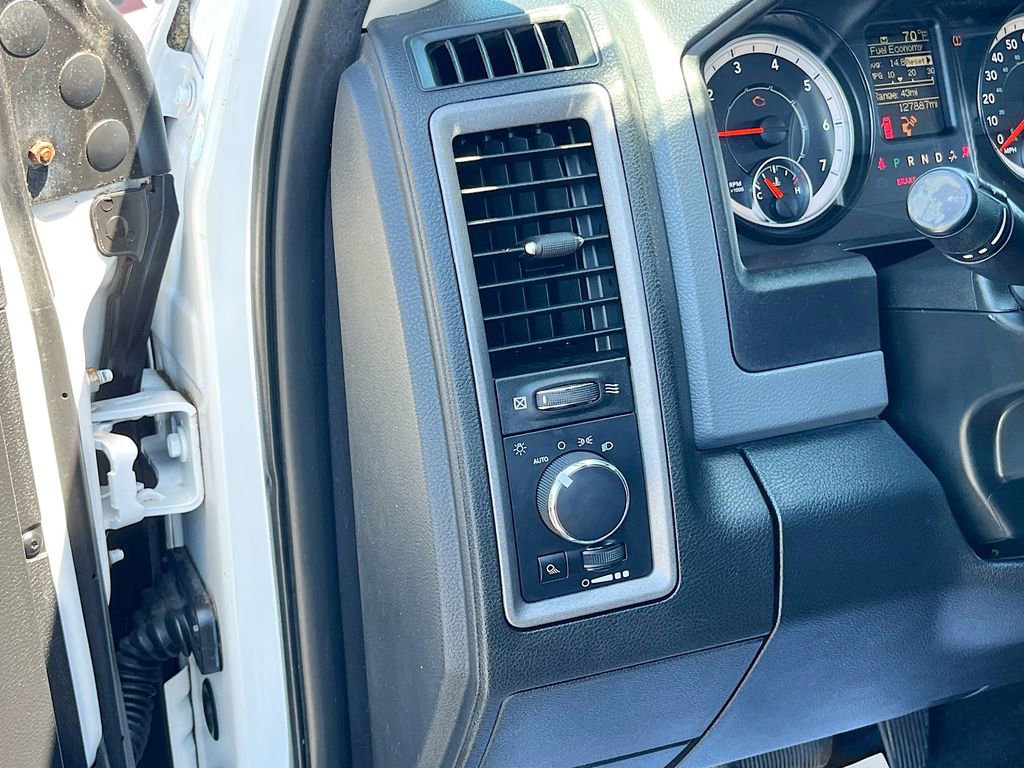 Used 2017 RAM 2500 Tradesman w/ Chrome Appearance Group image 10