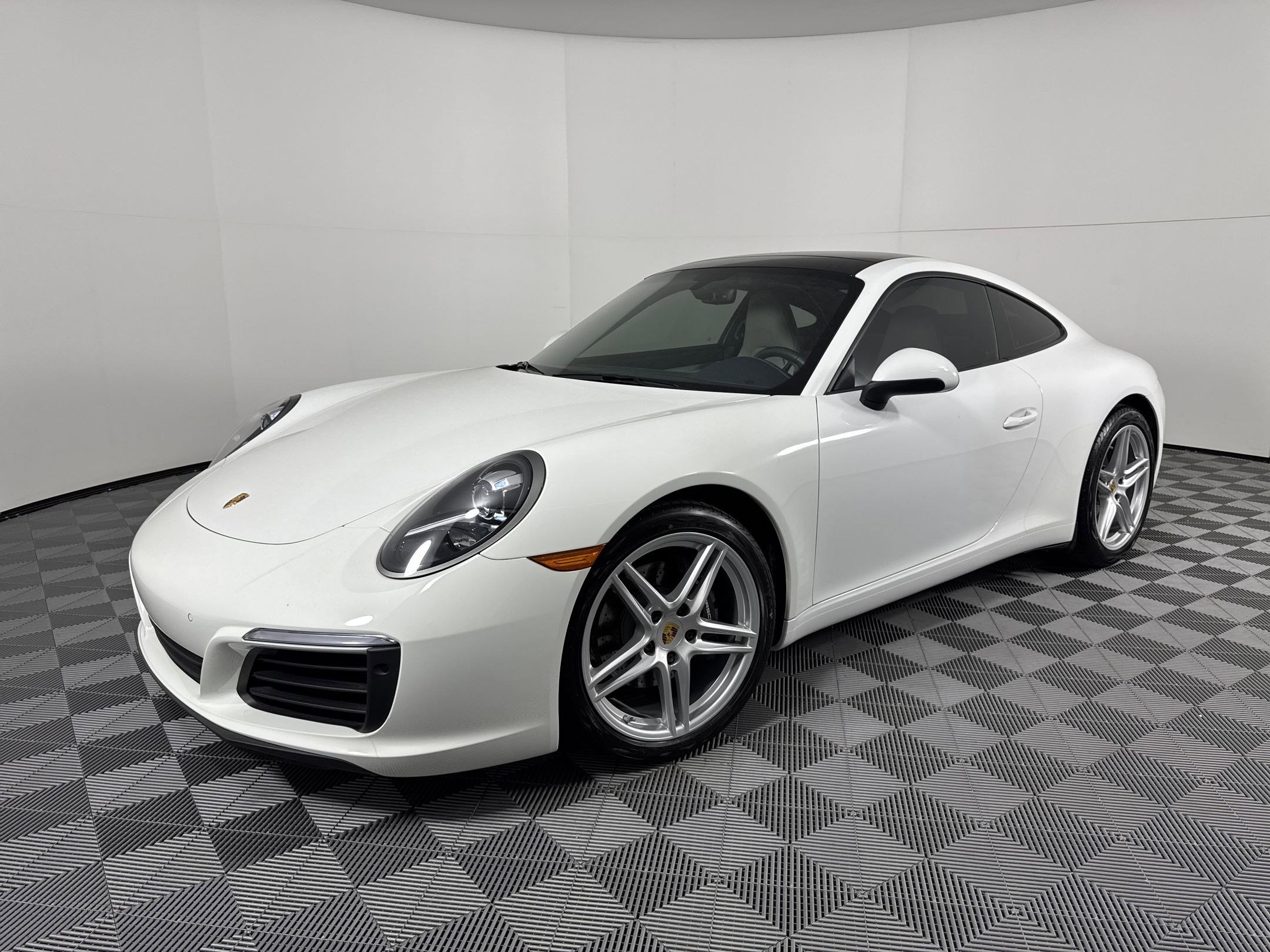 Certified 2018 Porsche 911 Carrera