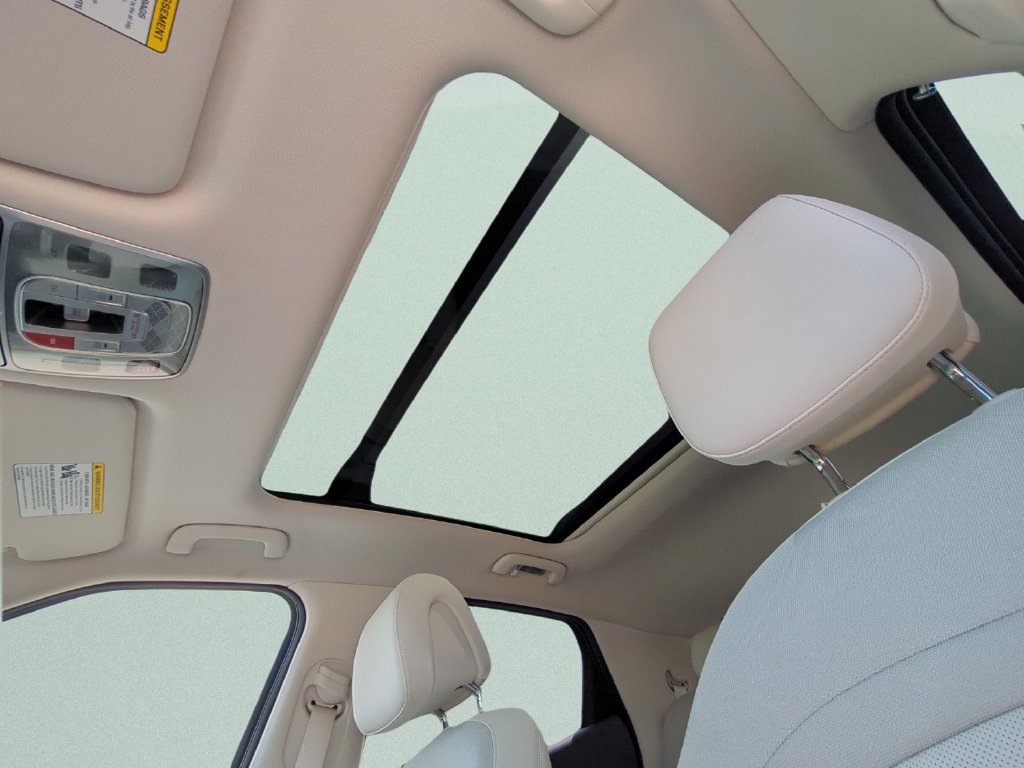 New 2026 Genesis GV60 RWD image 17