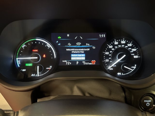 Certified 2025 Toyota Sienna XLE FWD image 18