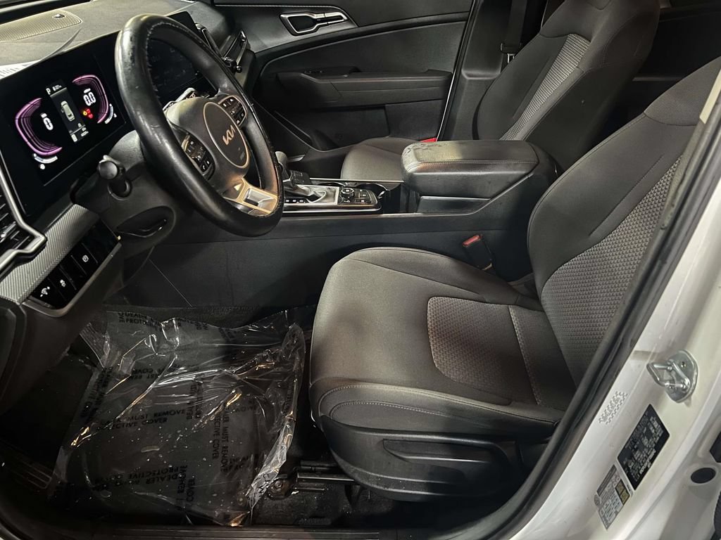 Used 2023 Kia Sportage LX FWD image 13