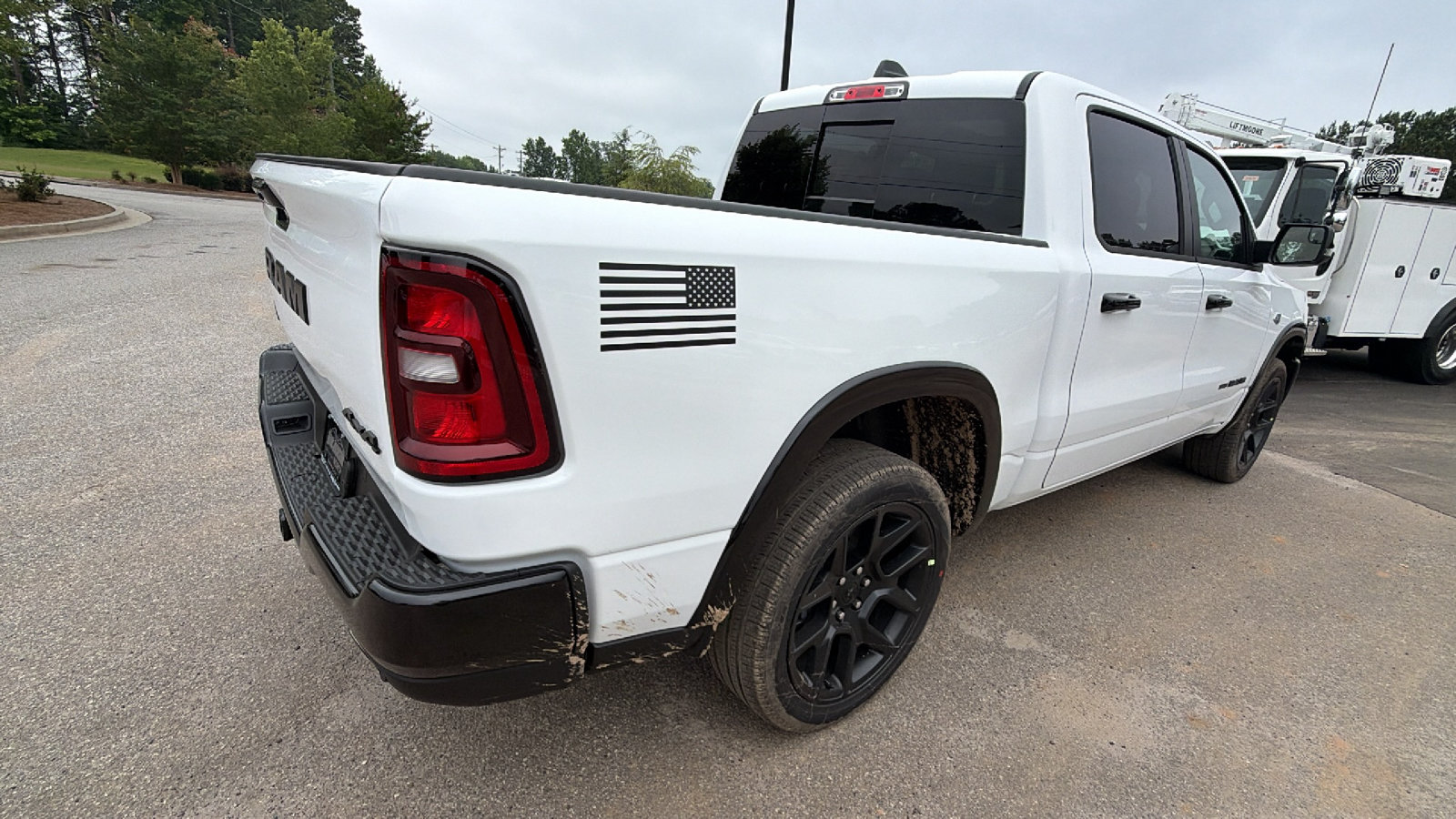 New 2026 RAM 1500 Laramie AWD/4WD image 8