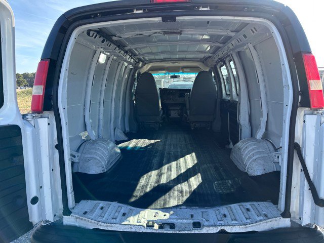Used 2011 Chevrolet Express 1500 image 19
