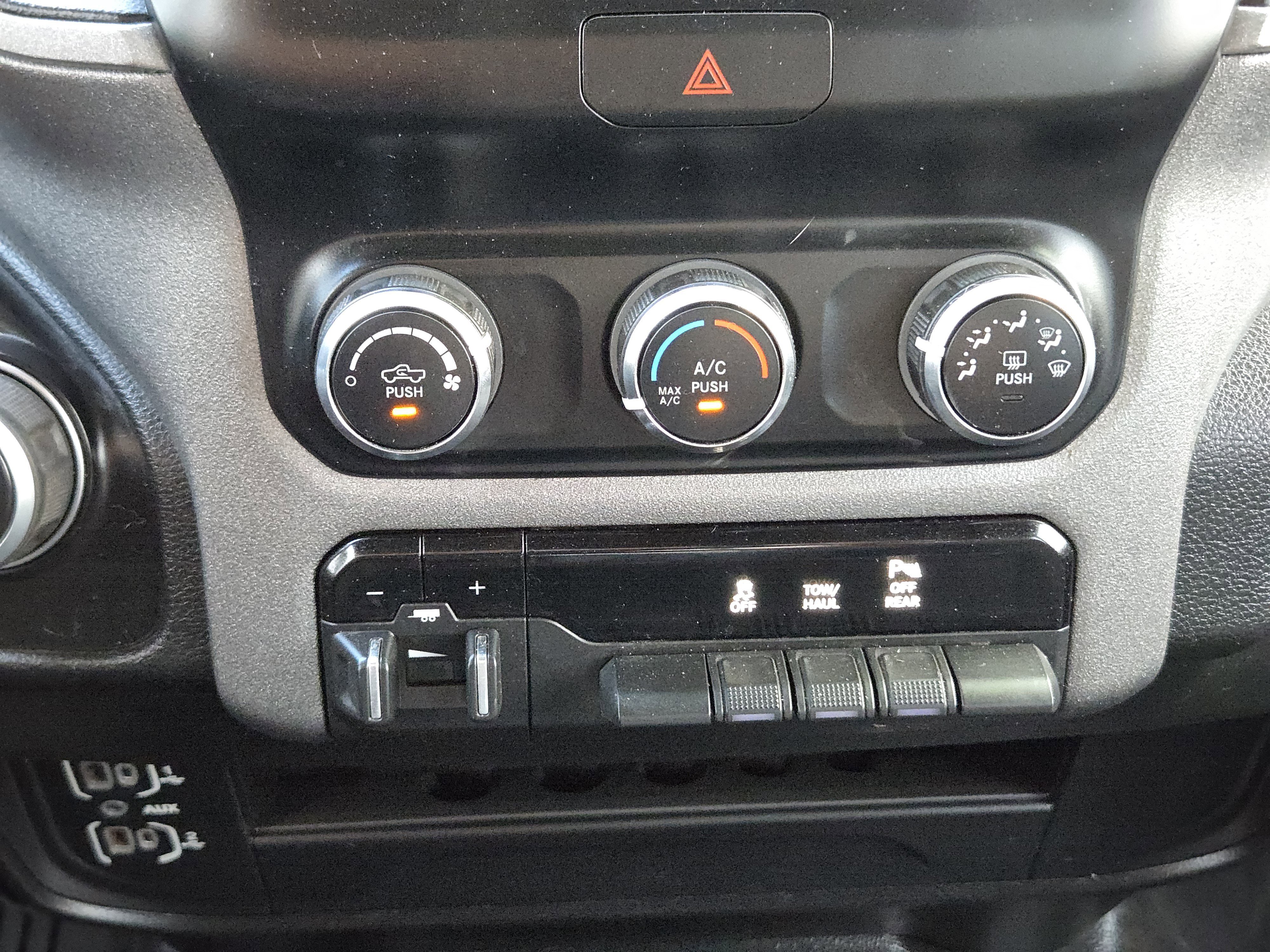 Certified 2024 RAM 2500 Tradesman w/ Chrome Appearance Group AWD/4WD image 21