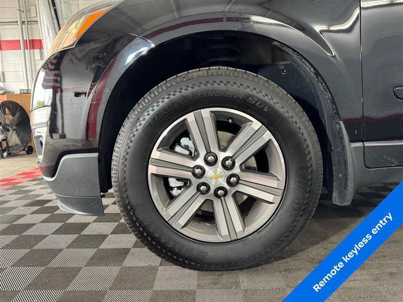 Used 2017 Chevrolet Traverse LT AWD/4WD image 6