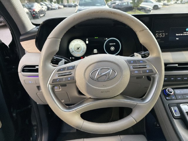Used 2024 Hyundai Palisade Limited AWD/4WD image 26