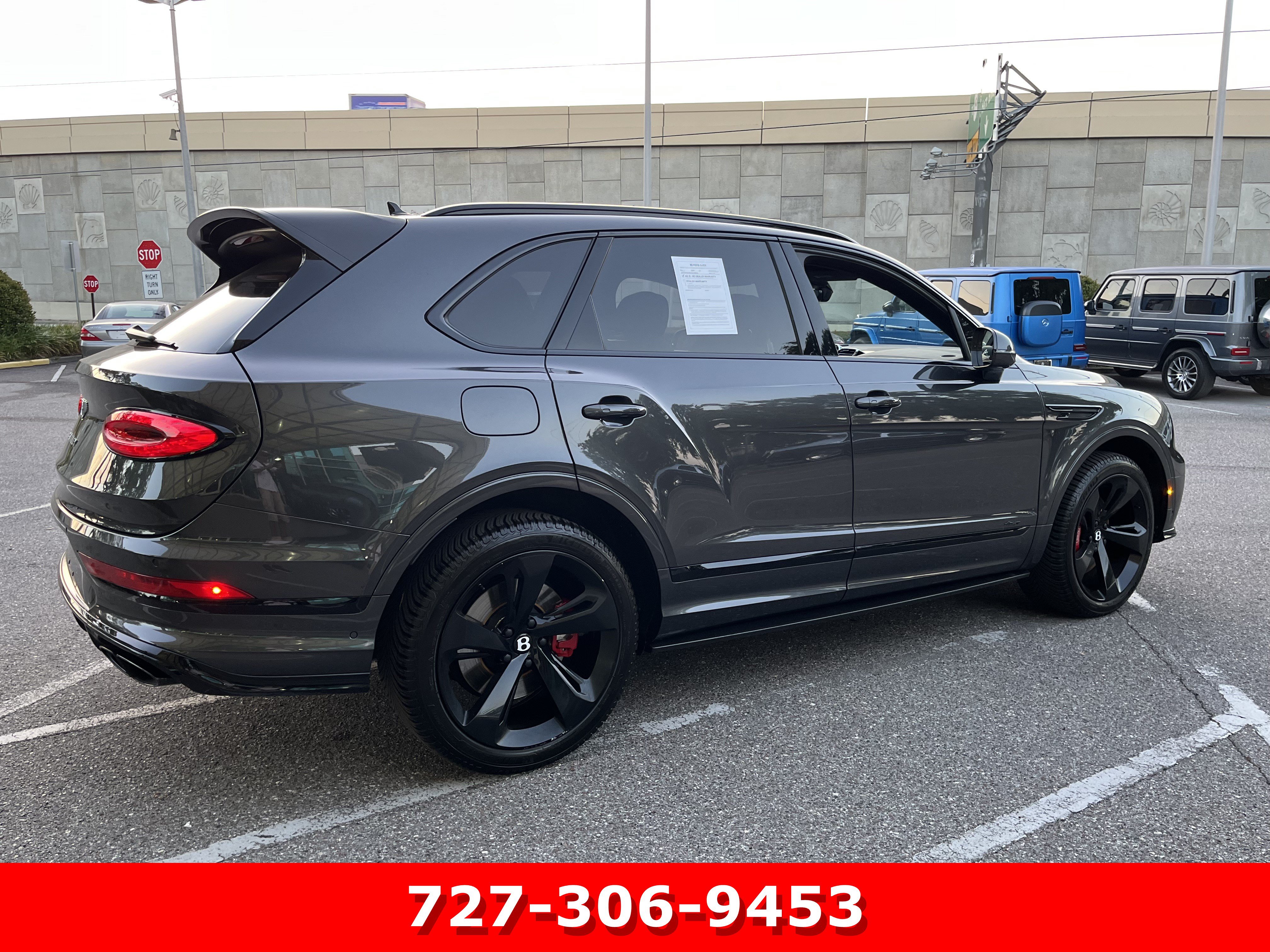 Used 2024 Bentley Bentayga AWD/4WD image 10