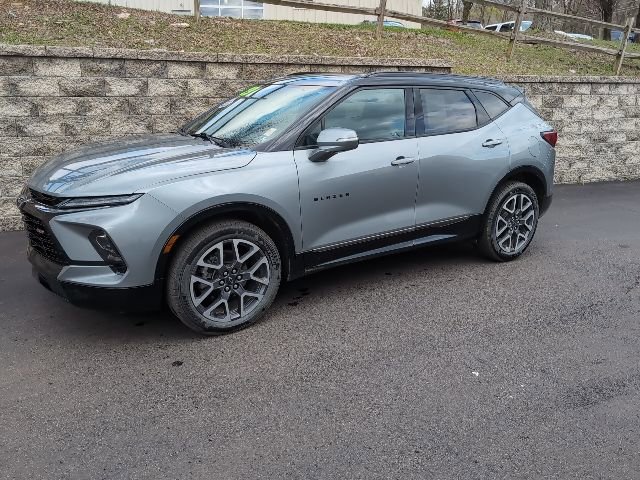 Used 2023 Chevrolet Blazer RS AWD/4WD image 5