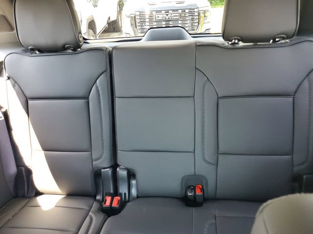Used 2026 GMC Yukon Denali w/ Denali Reserve Package AWD/4WD image 24