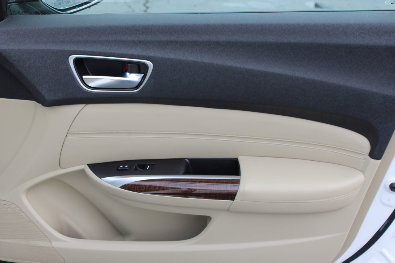 Used 2018 Acura TLX image 40