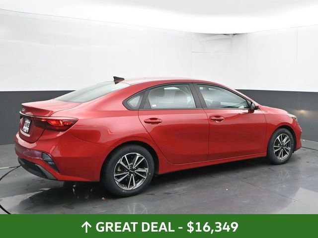 Used 2024 Kia Forte LXS image 12