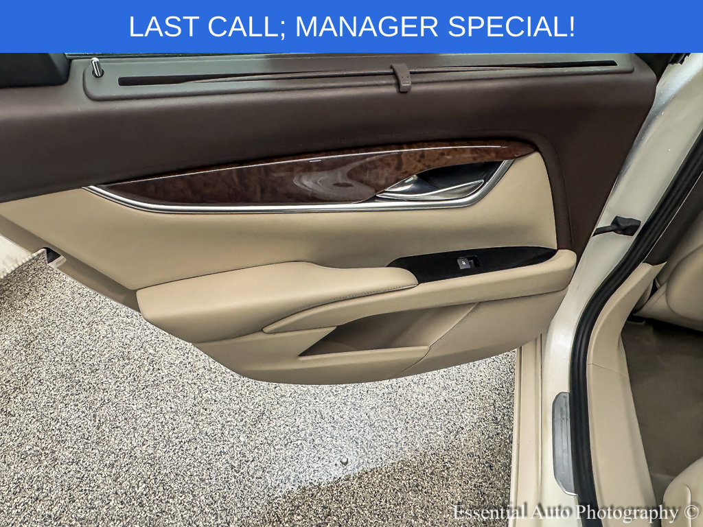 Used 2013 Cadillac XTS Premium AWD/4WD image 23