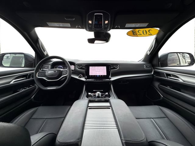 Used 2024 Jeep Wagoneer Series II w/ Convenience Group I AWD/4WD image 21