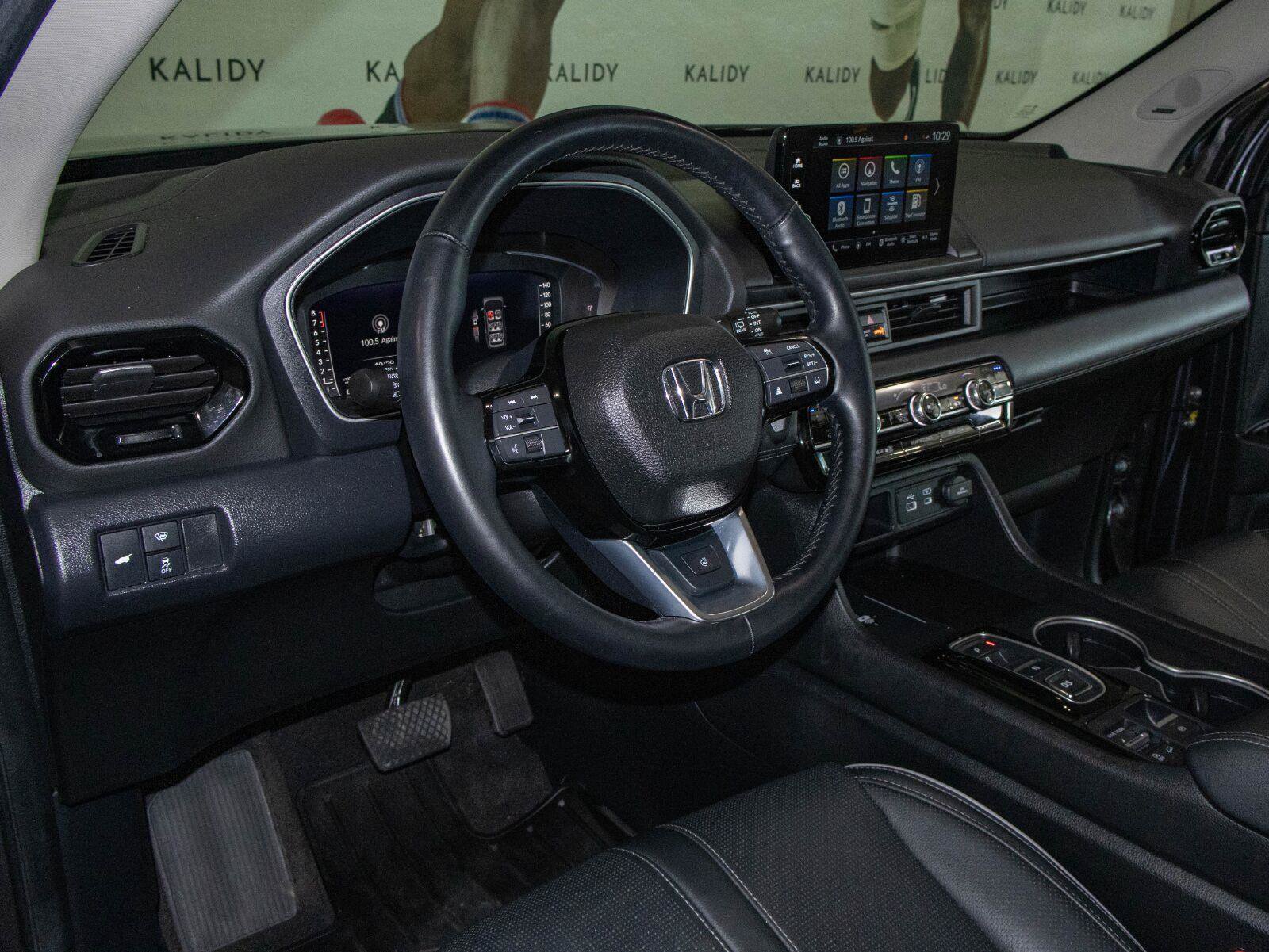 Used 2025 Honda Pilot Elite image 6