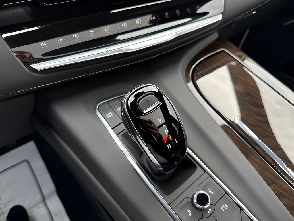 Used 2024 Cadillac Escalade Premium Luxury Platinum image 48