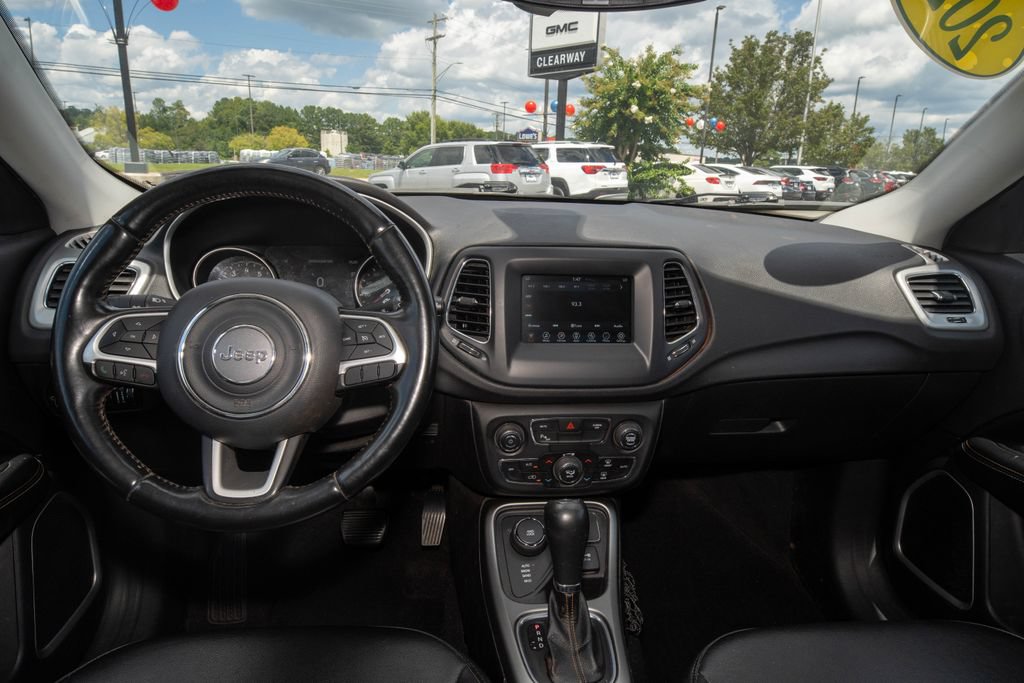 Used 2020 Jeep Compass Latitude w/ Popular Equipment Group AWD/4WD image 18