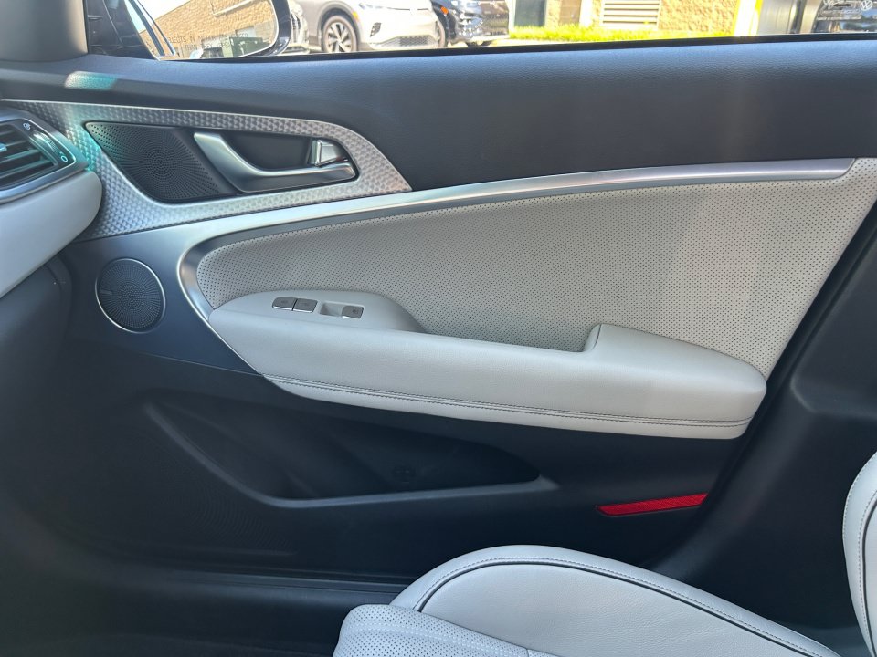 Used 2023 Genesis G70 3.3T w/ Sport Advanced Package AWD/4WD image 31