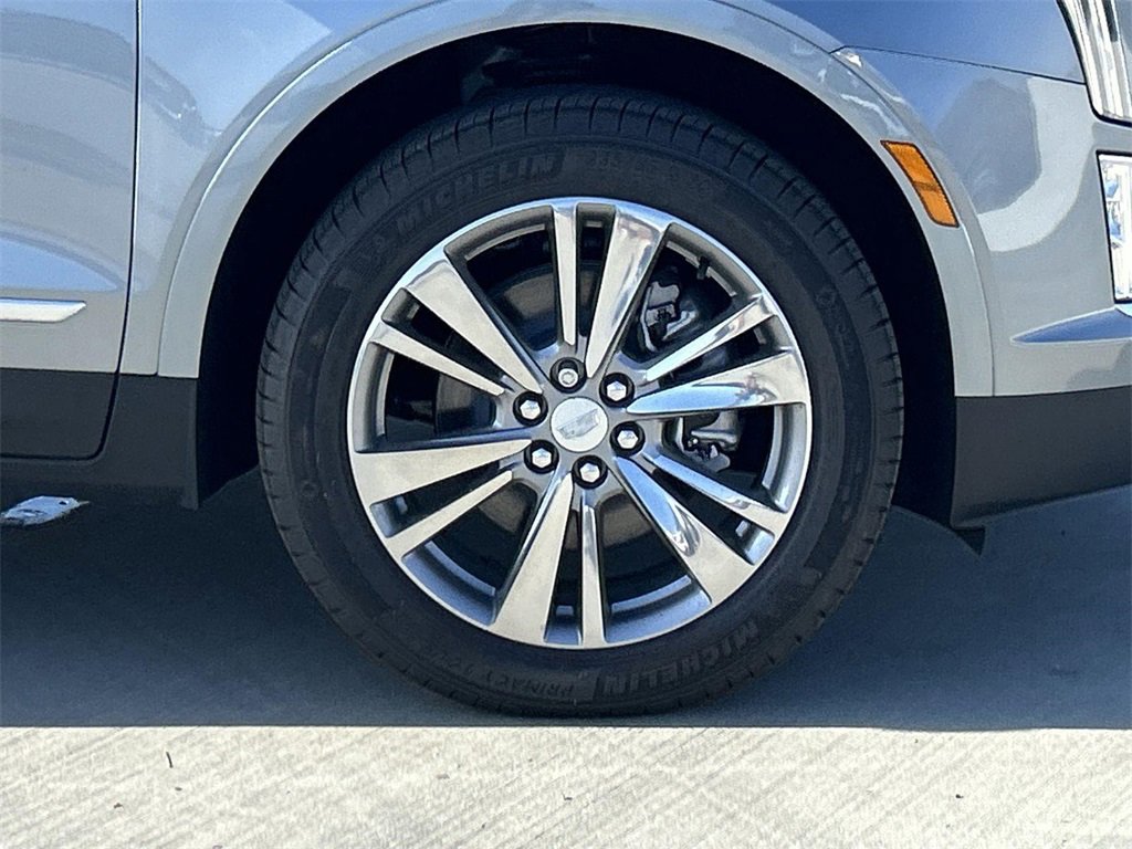 New 2025 Cadillac XT5 Premium Luxury image 34