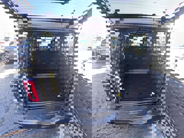 Used 2023 Ford Bronco Badlands image 7