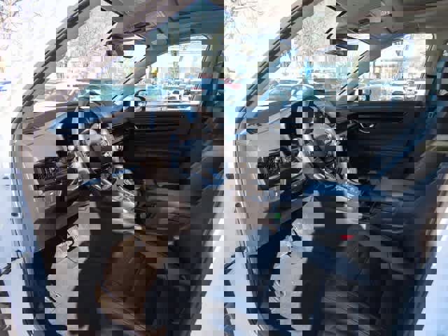 Used 2023 Honda CR-V EX-L image 2