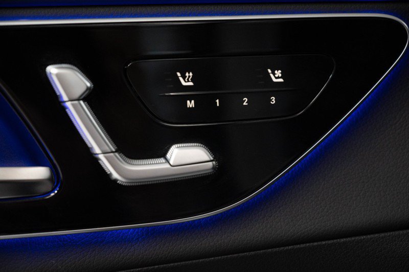 Certified 2026 Mercedes-Benz GLC 300 image 24