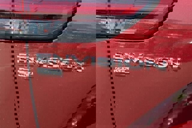 Used 2023 Buick Envision Essence image 12