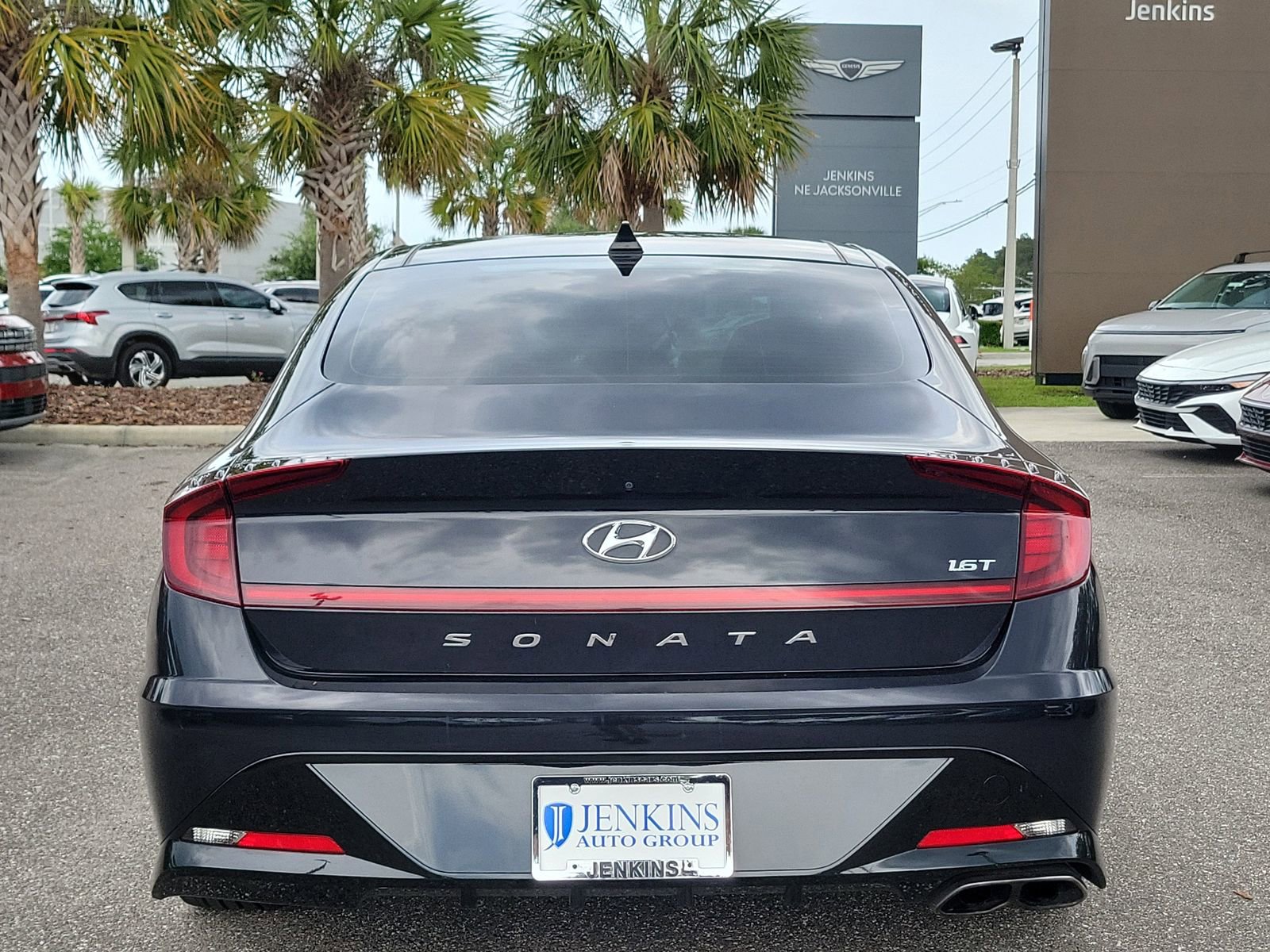 Used 2023 Hyundai Sonata SEL Plus w/ Preferred Accessory Package FWD image 6
