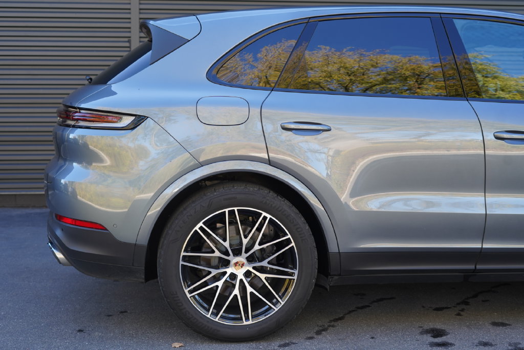 Certified 2026 Porsche Cayenne AWD/4WD image 17