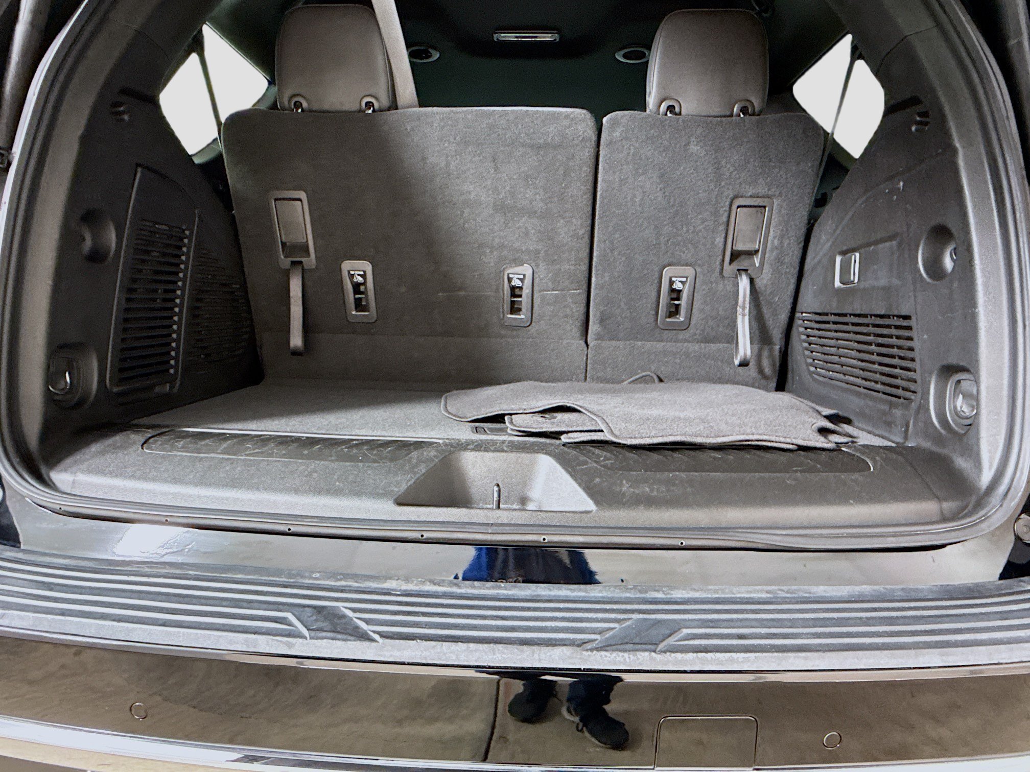 Used 2023 Chevrolet Tahoe LT RWD image 28