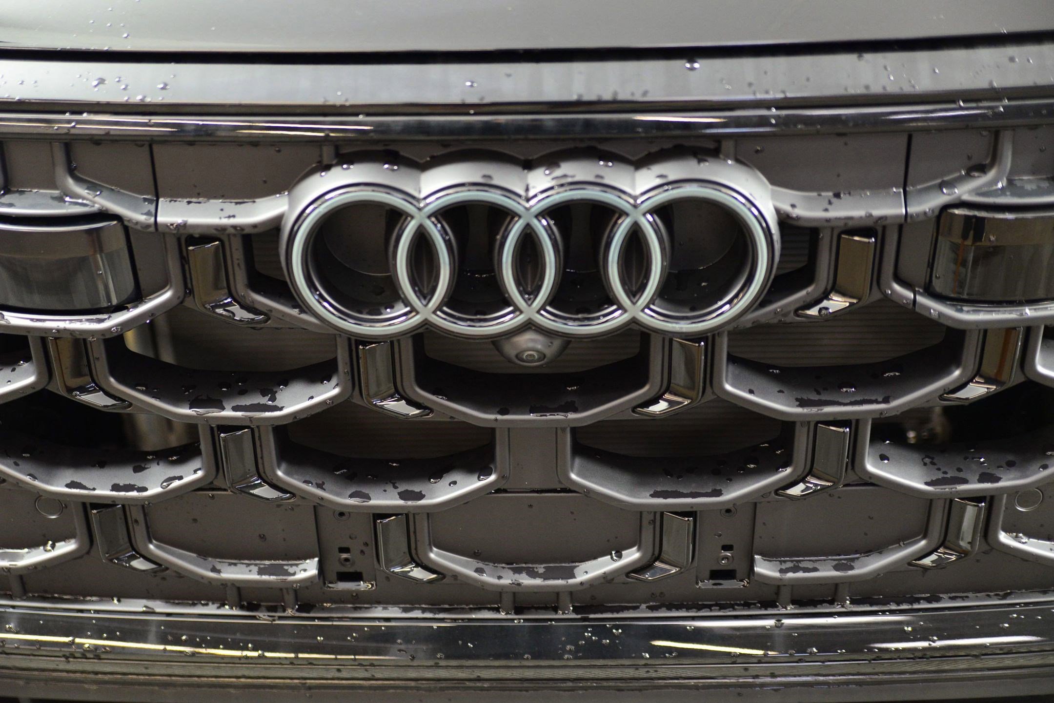 New 2025 Audi Q8 Premium Plus image 17