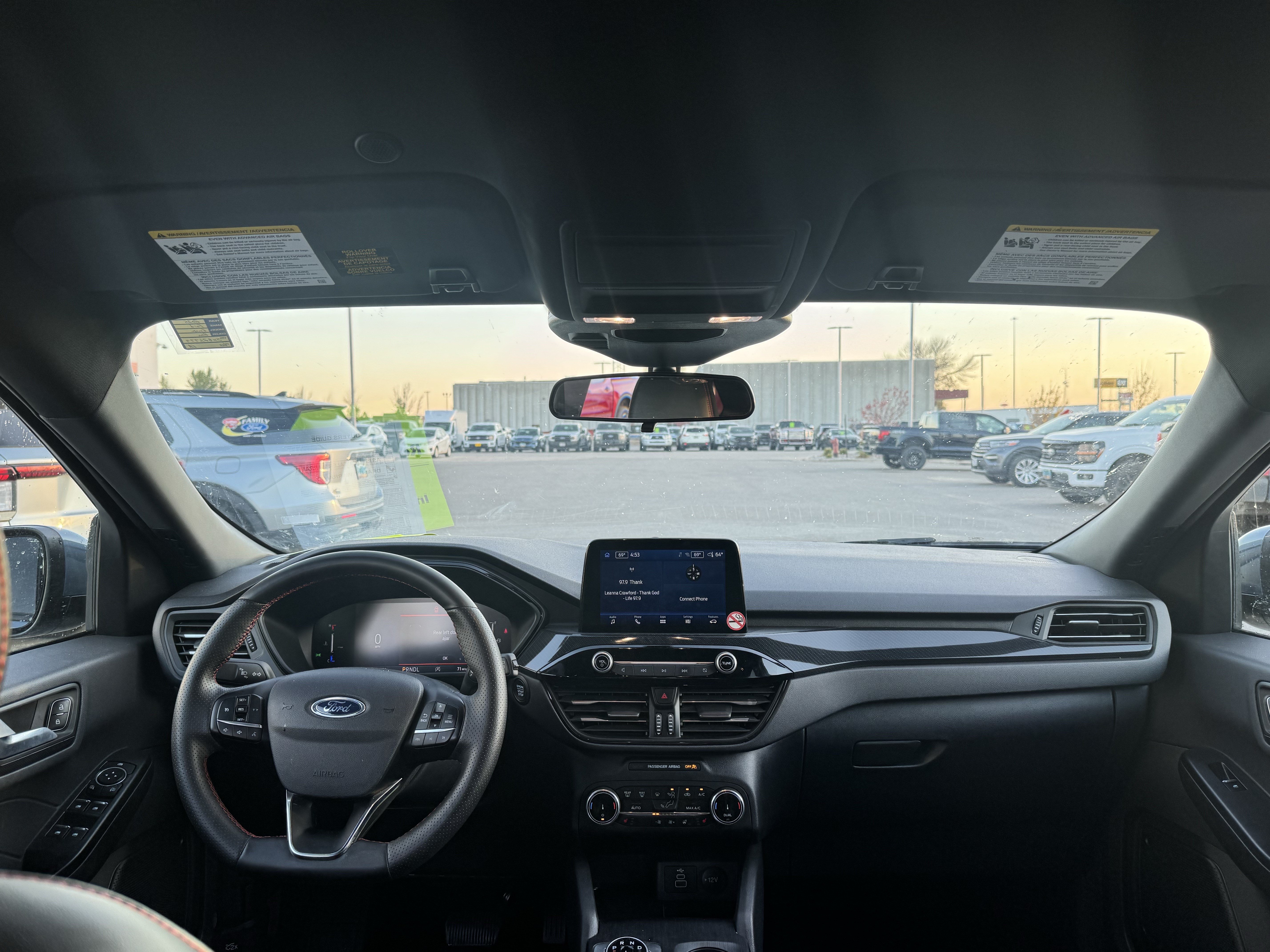 Used 2025 Ford Escape ST-Line Select AWD/4WD image 6