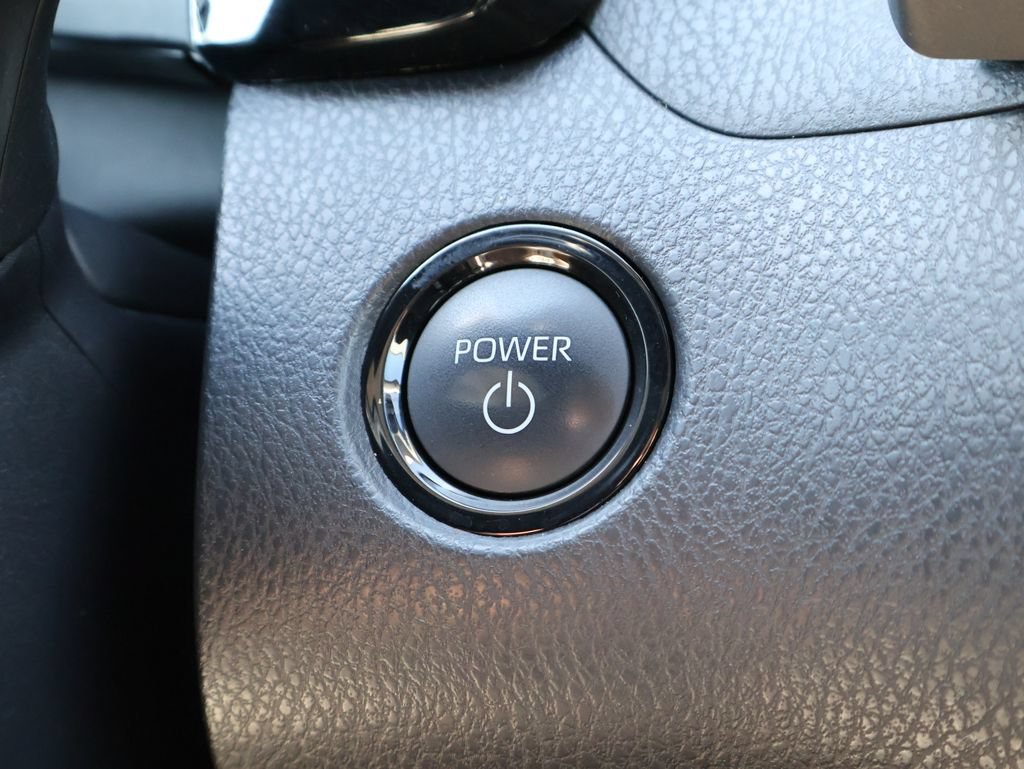 Used 2025 Toyota Camry LE FWD image 30