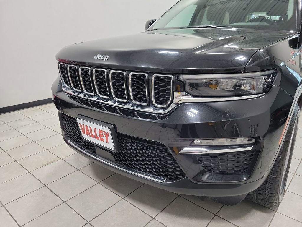 Used 2022 Jeep Grand Cherokee Limited image 31