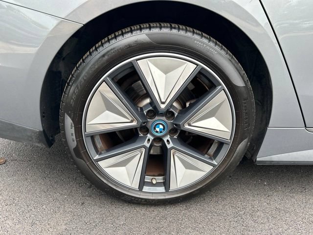 Used 2023 BMW i4 eDrive40 RWD image 33
