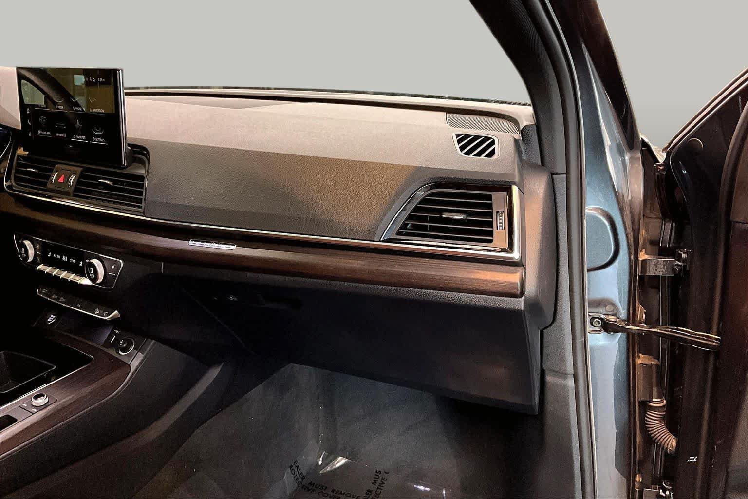 Certified 2023 Audi Q5 2.0T Premium w/ Convenience Package AWD/4WD image 19