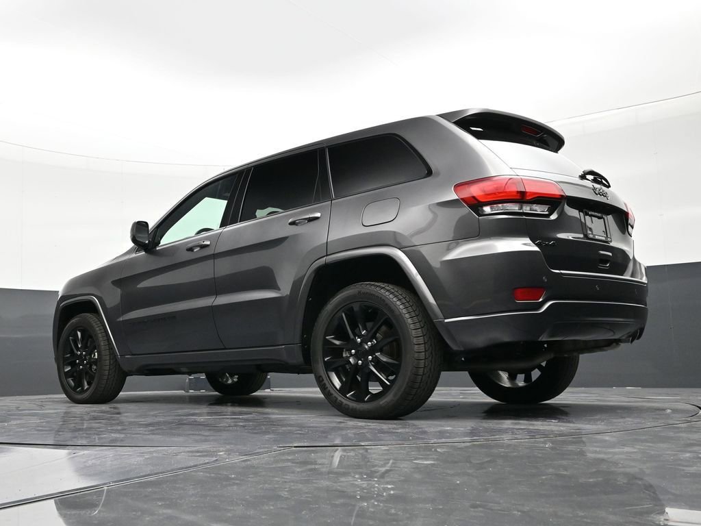 Used 2021 Jeep Grand Cherokee Laredo X image 22
