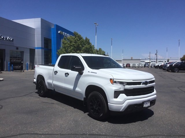 Used 2025 Chevrolet Silverado 1500 RST image 1