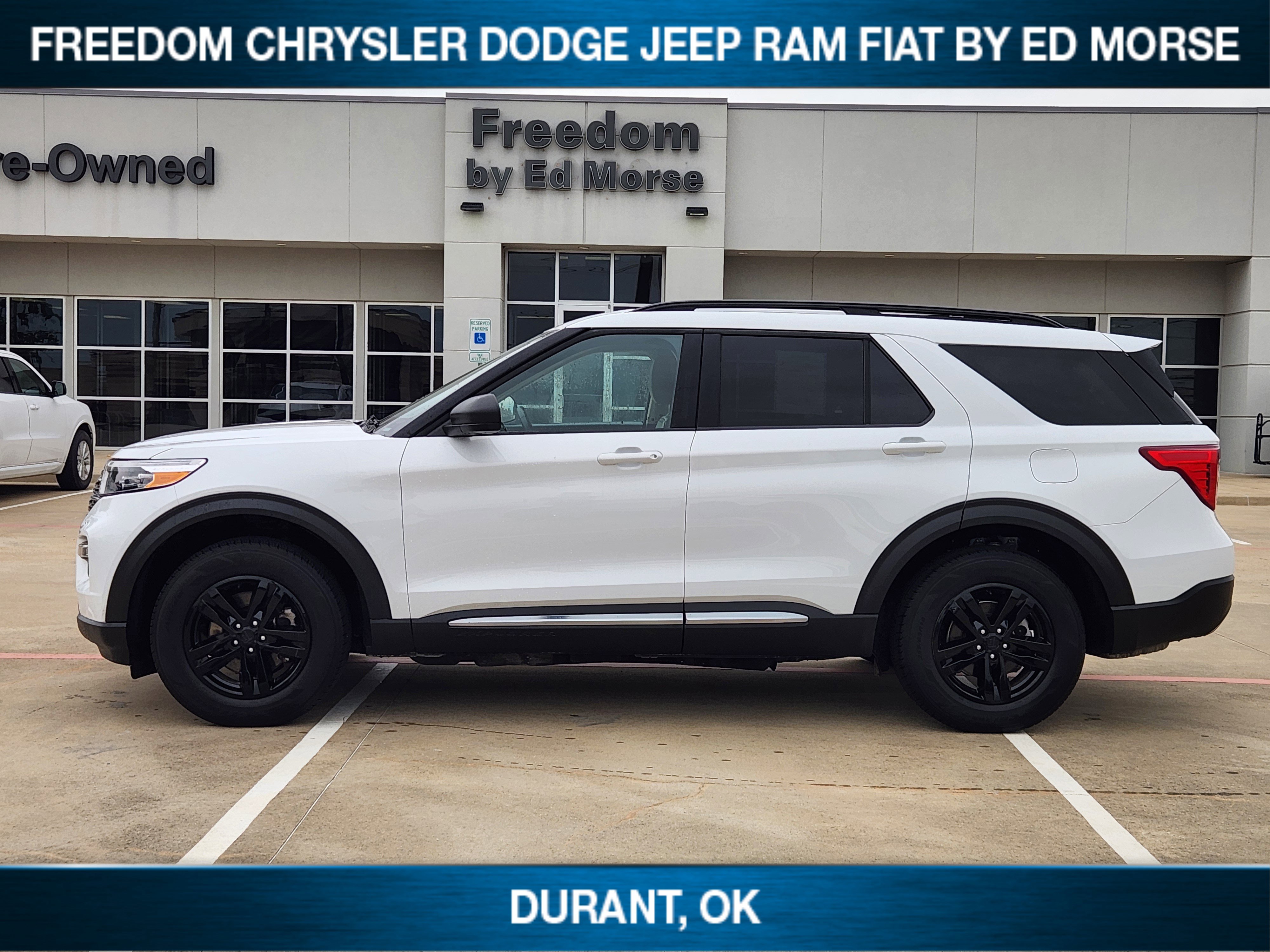 Used 2024 Ford Explorer XLT w/ Equipment Group 202A AWD/4WD image 3