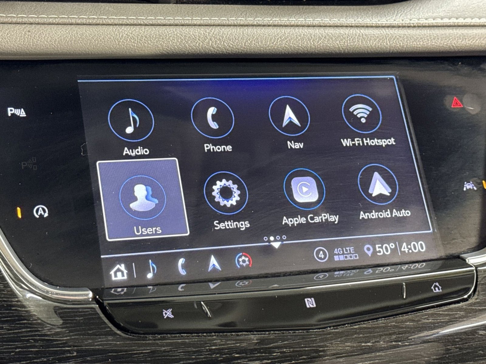 Used 2020 Cadillac XT6 Premium Luxury w/ LPO, Floor Liner Package image 22