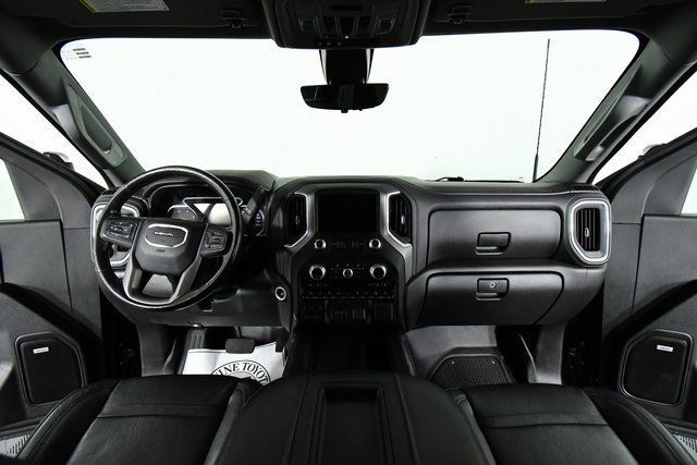 Used 2021 GMC Sierra 3500 Denali w/ Denali Black Diamond Edition image 18