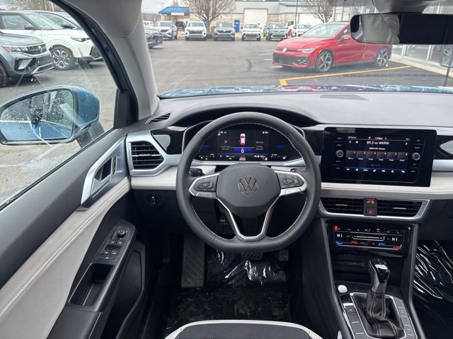 New 2026 Volkswagen Taos SE image 46