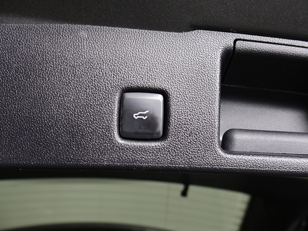 Used 2024 Ford Escape SE image 51