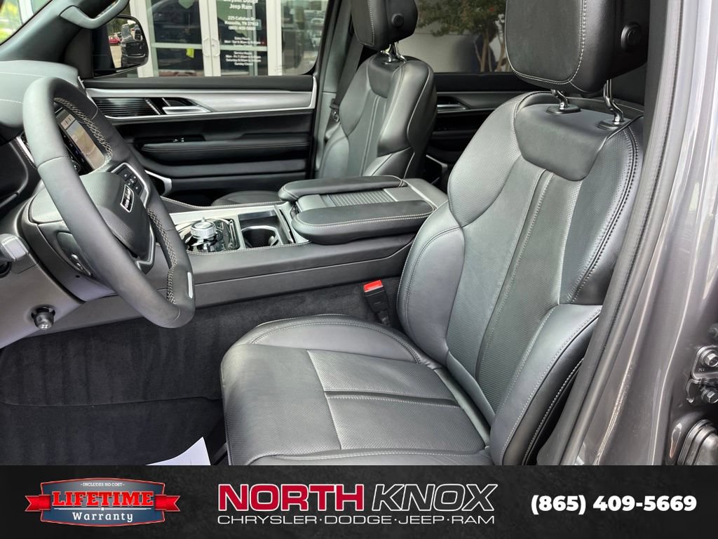 New 2026 Jeep Grand Wagoneer Limited AWD/4WD image 4